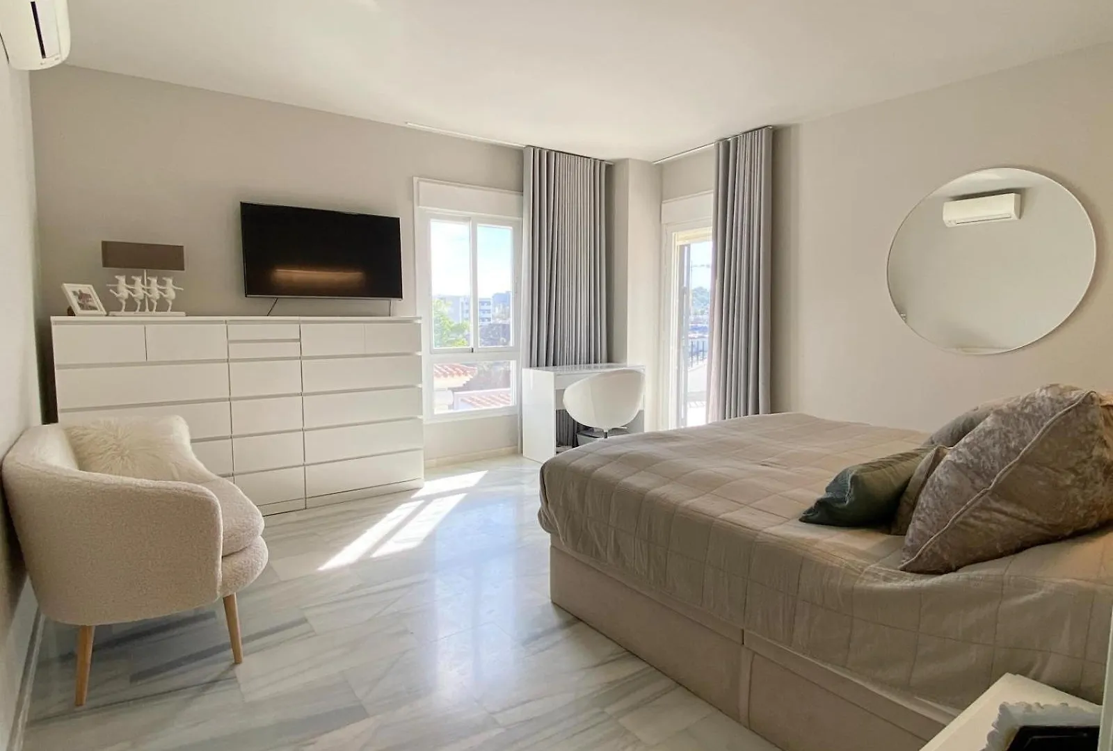 Holiday home Higueron Spa Chalet
